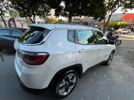 JEEP-COMPASS-2.0 16V FLEX LONGITUDE AUTOMÁTICO JEEP-COMPASS-2019