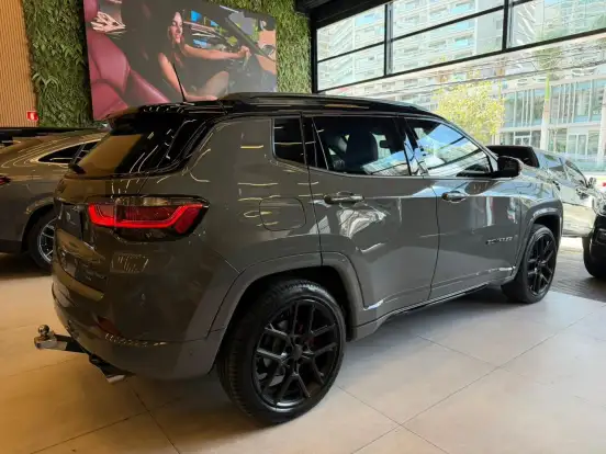 JEEP-COMPASS-2024