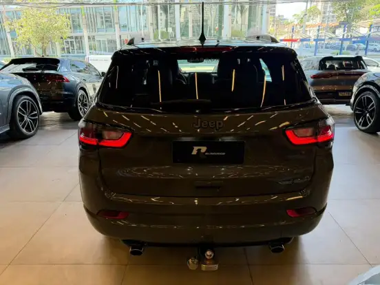 JEEP-COMPASS-2.0 HURRICANE 4 TURBO GASOLINA BLACKHAWK AT9 JEEP-COMPASS-2024
