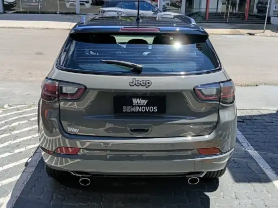 JEEP-COMPASS-2.0 HURRICANE 4 TURBO GASOLINA BLACKHAWK AT9 JEEP-COMPASS-2025