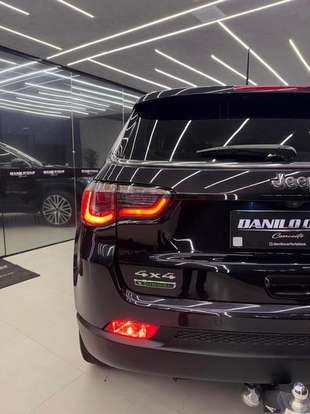 JEEP-COMPASS-2.0 16V DIESEL LONGITUDE 4X4 AUTOMÁTICO JEEP-COMPASS-2020