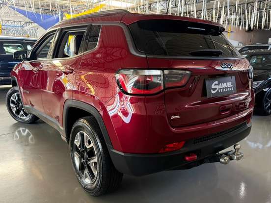 JEEP-COMPASS-2.0 16V DIESEL TRAILHAWK 4X4 AUTOMÁTICO JEEP-COMPASS-2016