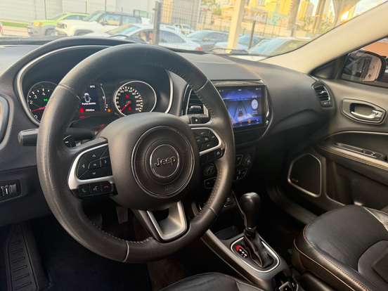 JEEP-COMPASS-2.0 16V FLEX LONGITUDE AUTOMÁTICO JEEP-COMPASS-2018