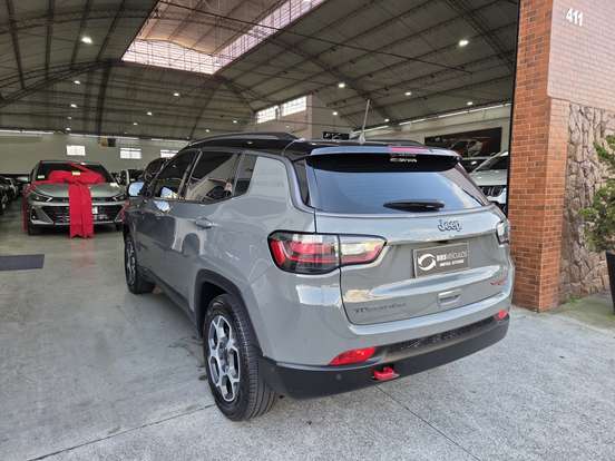 JEEP-COMPASS-2021