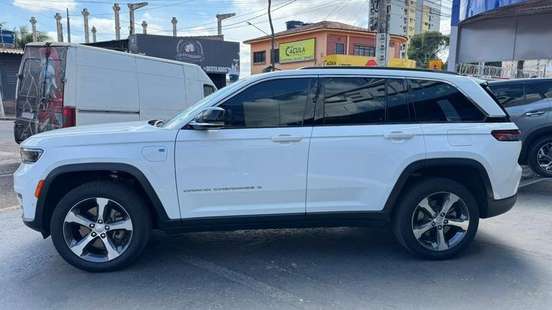 JEEP-GRAND CHEROKEE-2.0 TURBO HÍBRIDO 4XE AT8 JEEP-GRAND CHEROKEE-2024