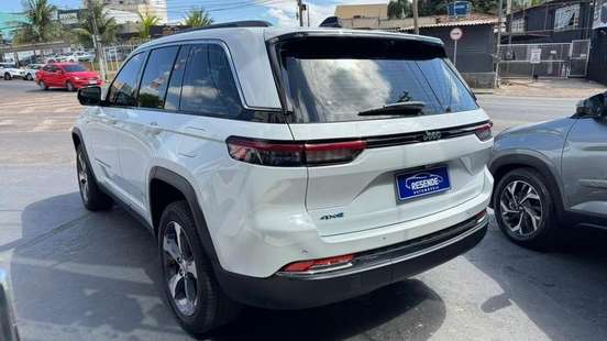 JEEP-GRAND CHEROKEE-2.0 TURBO HÍBRIDO 4XE AT8 JEEP-GRAND CHEROKEE-2024