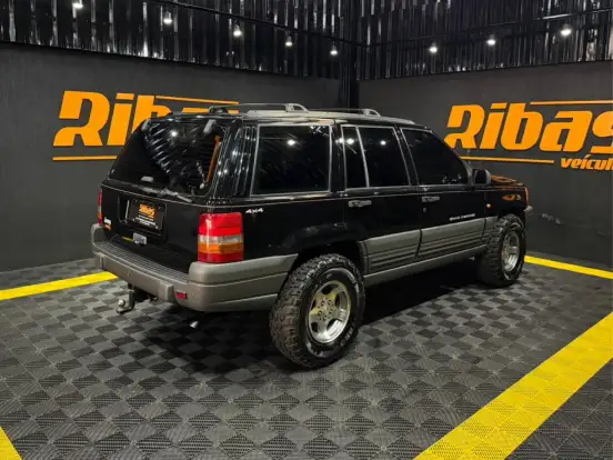JEEP-GRAND CHEROKEE-4.0 LAREDO 4X4 6I 12V GASOLINA 4P AUTOMÁTICO JEEP-GRAND CHEROKEE-1998
