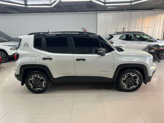 JEEP-RENEGADE-2025