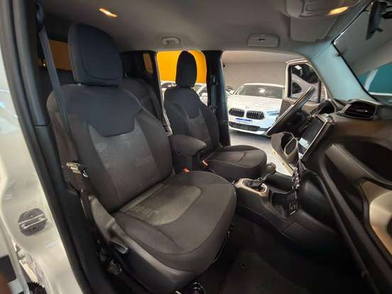 JEEP-RENEGADE-1.8 16V FLEX 4P AUTOMÁTICO JEEP-RENEGADE-2018