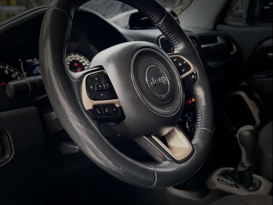 JEEP-RENEGADE-1.8 16V FLEX LONGITUDE 4P AUTOMÁTICO JEEP-RENEGADE-2017