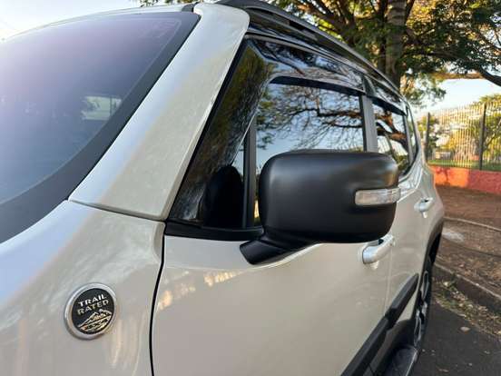 JEEP-RENEGADE-2018