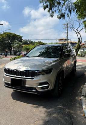JEEP-COMMANDER-2021