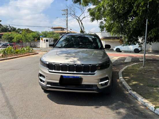 JEEP-COMMANDER-2021