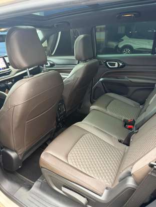 JEEP-COMMANDER-2021