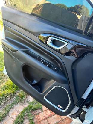 JEEP-COMPASS-2023