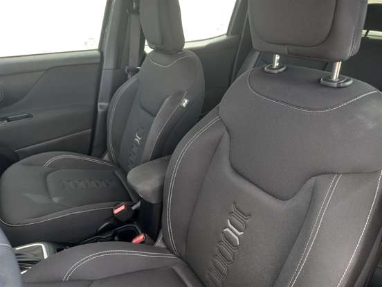 JEEP-RENEGADE-2024