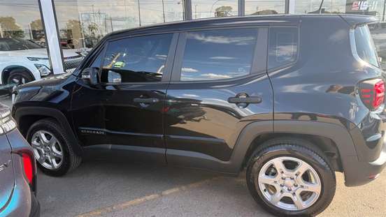 JEEP-RENEGADE-2024