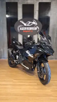 KAWASAKI-NINJA 400-2019