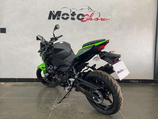 KAWASAKI-Z400-2021