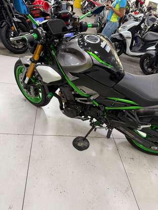 KAWASAKI-Z900 R EDITION-2026