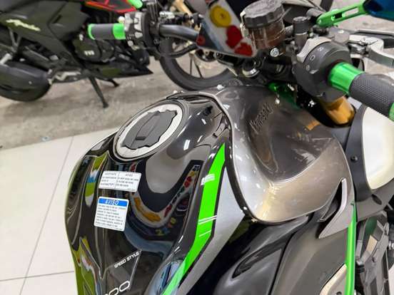 KAWASAKI-Z900 R EDITION KAWASAKI-Z900 R EDITION-2026