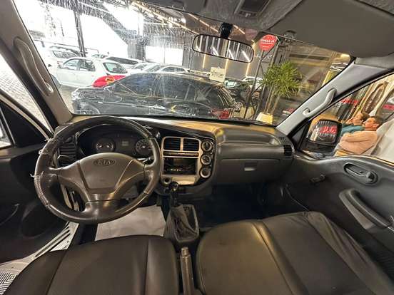 KIA-BONGO-2.5 K-2500 4X2 CS TURBO DIESEL 2P MANUAL KIA-BONGO-2011