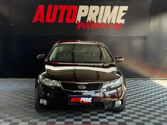 KIA-CERATO-1.6 EX3 SEDAN 16V GASOLINA 4P AUTOMÁTICO KIA-CERATO-2011