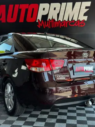 KIA-CERATO-1.6 EX3 SEDAN 16V GASOLINA 4P AUTOMÁTICO KIA-CERATO-2011