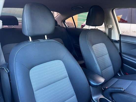 KIA-CERATO-1.6 SX 16V FLEX 4P AUTOMÁTICO KIA-CERATO-2015