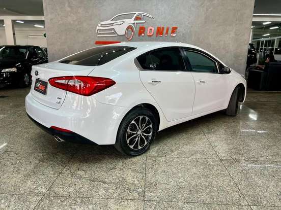 KIA-CERATO-1.6 SX 16V FLEX 4P AUTOMÁTICO KIA-CERATO-2014