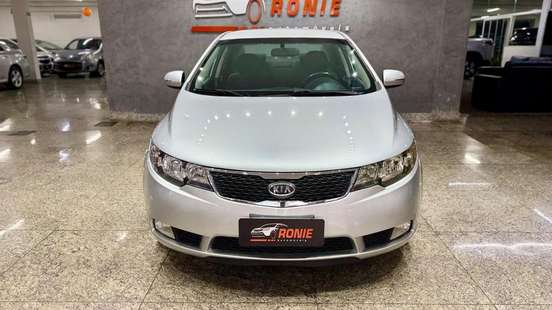 KIA-CERATO-2010
