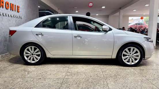 KIA-CERATO-1.6 SX 16V FLEX 4P AUTOMÁTICO KIA-CERATO-2010