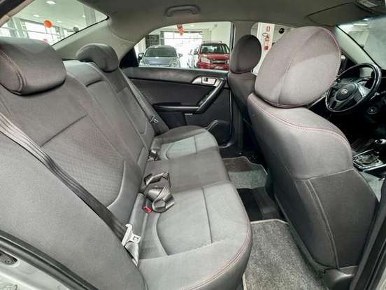 KIA-CERATO-1.6 SX 16V FLEX 4P AUTOMÁTICO KIA-CERATO-2010