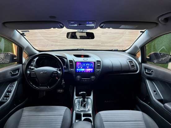 KIA-CERATO-1.6 SX 16V FLEX 4P AUTOMÁTICO KIA-CERATO-2017