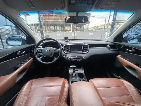 KIA-SORENTO-2.4 16V GASOLINA EX 7L AUTOMÁTICO KIA-SORENTO-2018
