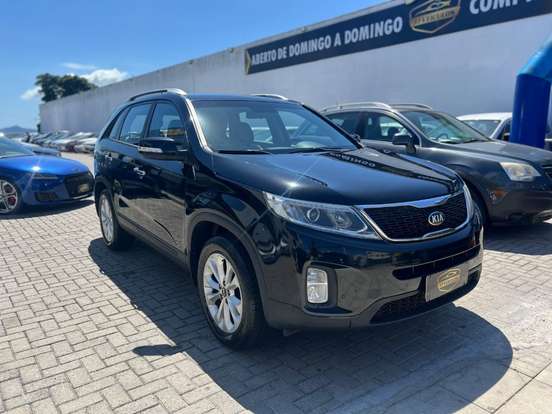 KIA-SORENTO-2.4 S.253 4X2 16V GASOLINA 4P AUTOMÁTICO KIA-SORENTO-2013
