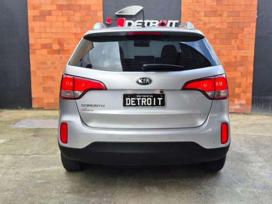 KIA-SORENTO-2014