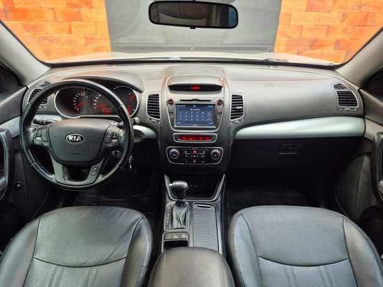 KIA-SORENTO-2014