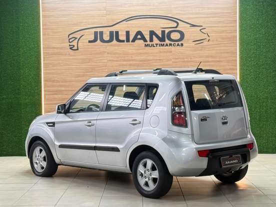 KIA-SOUL-2010