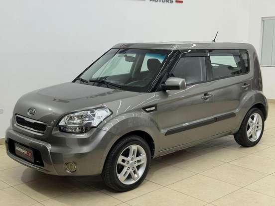 KIA-SOUL-2010