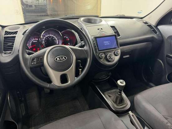KIA-SOUL-1.6 EX 16V GASOLINA 4P MANUAL KIA-SOUL-2010