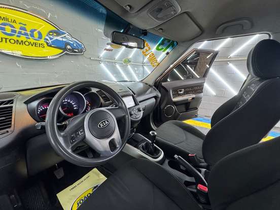 KIA-SOUL-2012