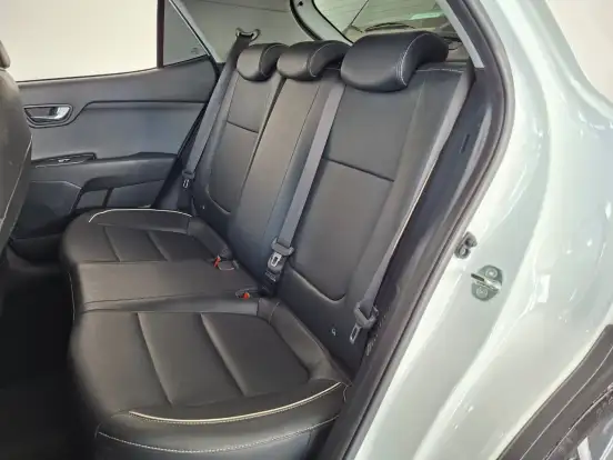 KIA-STONIC-2023