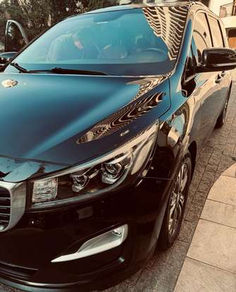 KIA-CARNIVAL-2018