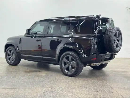 LAND ROVER-DEFENDER-2026