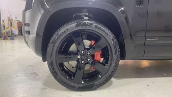 LAND ROVER-DEFENDER-2026