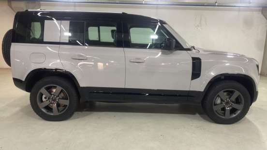 LAND ROVER-DEFENDER-2026