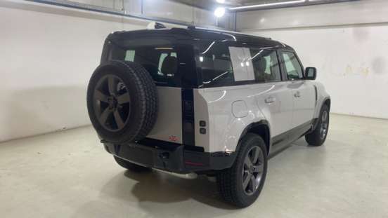 LAND ROVER-DEFENDER-2026