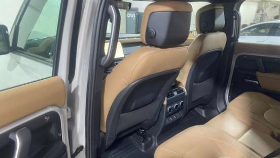 LAND ROVER-DEFENDER-2026