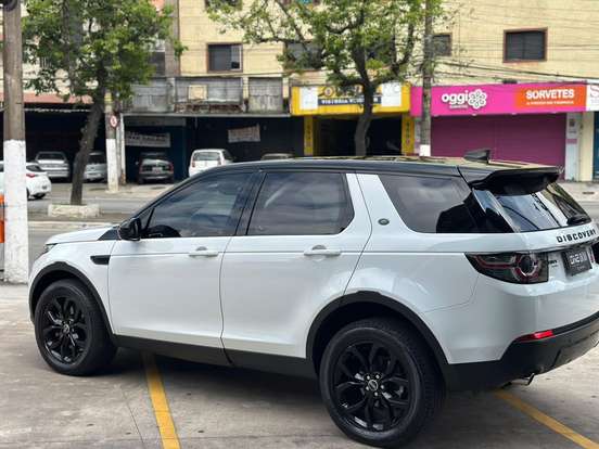 LAND ROVER-DISCOVERY SPORT-2017